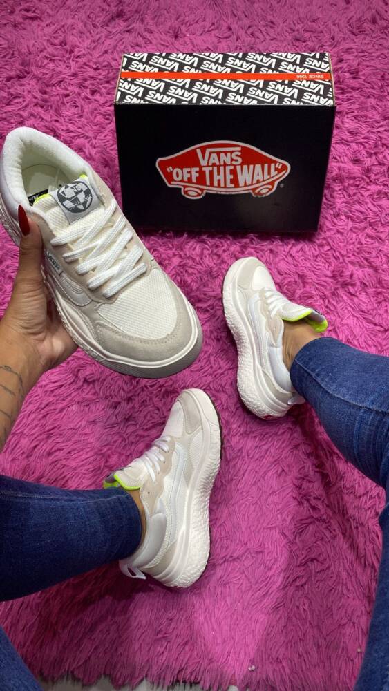 VANS ULTRANGE ADT BEGE/OFF